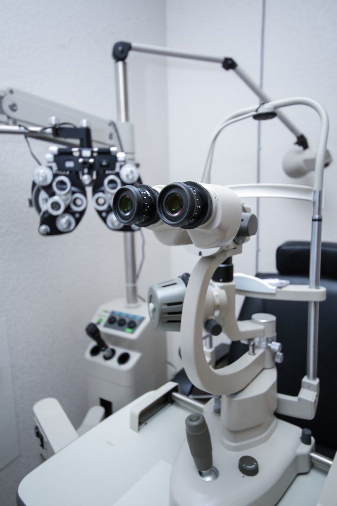 optometry, slit lamp, exam room-4161052.jpg